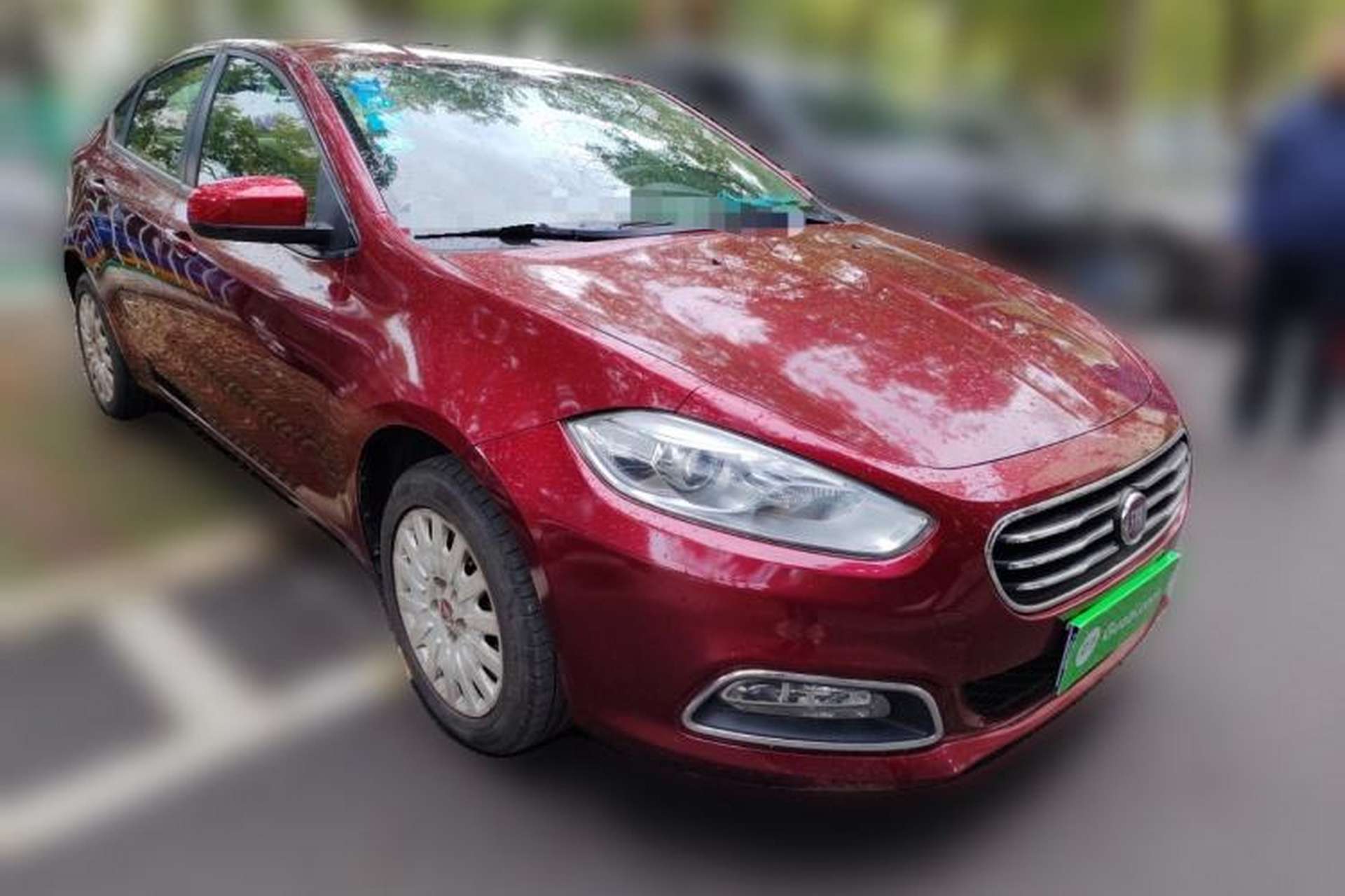 Used Fiat Viaggio 2012 1.4T Automatic Enjoyment Edition Front Right 45 Deg