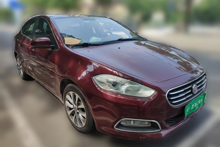 Used Fiat Viaggio 2012 1.4T Automatic Jingxiang Edition Front Right 45 Deg