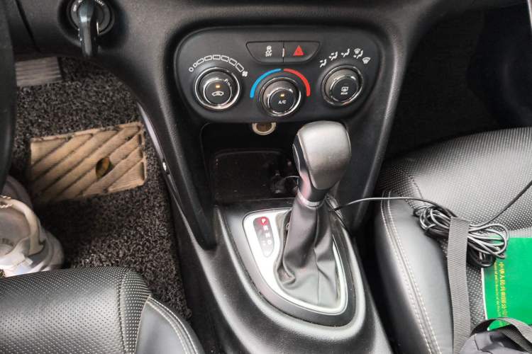 Used Fiat Viaggio 2012 1.4T Automatic Jingxiang Edition Gear Lever