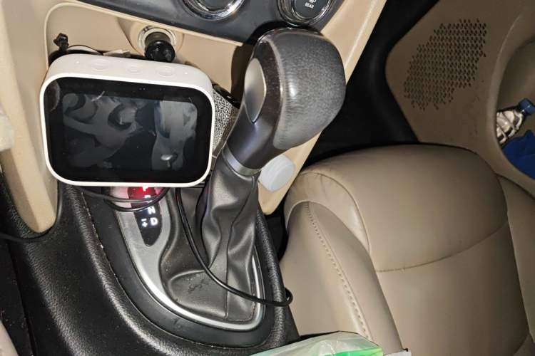 Used Fiat Viaggio 2012 1.4T Automatic Enjoyment Edition Gear Lever