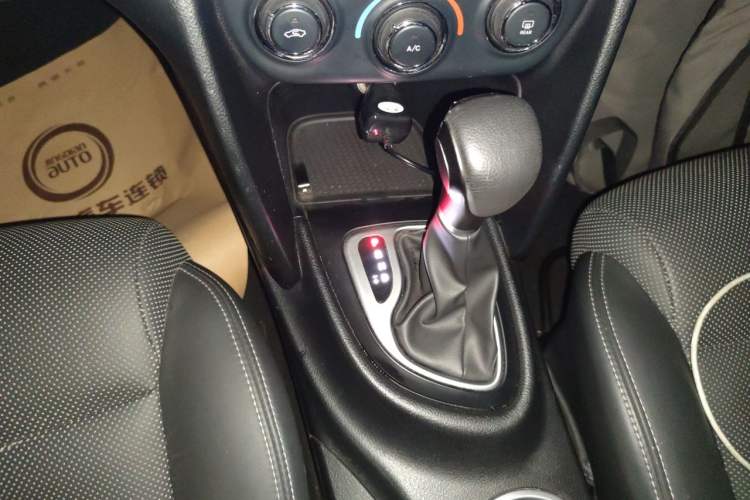 Used Fiat Viaggio 2012 1.4T Automatic Jingxiang Edition Gear Lever