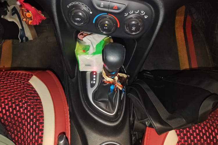 Used Fiat Viaggio 2012 1.4T Automatic Jingxiang Edition Gear Lever