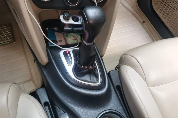 Used Fiat Viaggio 2012 1.4T Automatic Enjoyment Edition Gear Lever