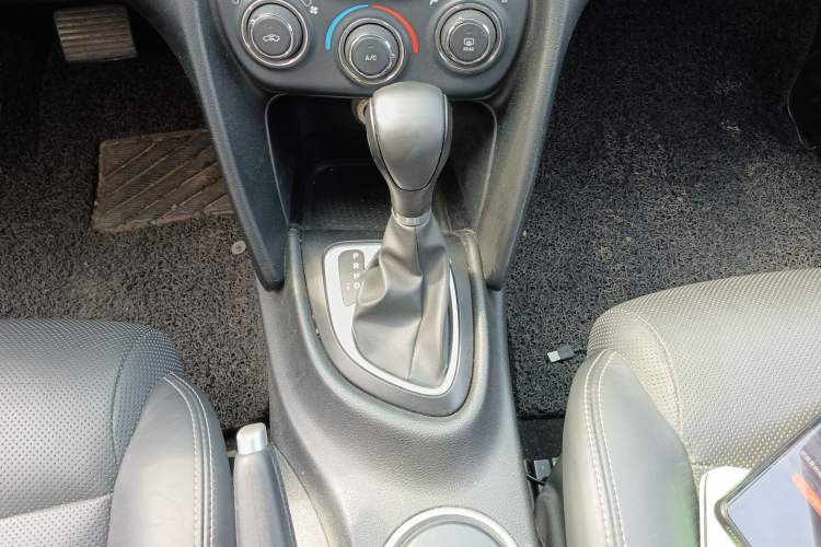 Used Fiat Viaggio 2012 1.4T Automatic Jingxiang Edition Gear Lever