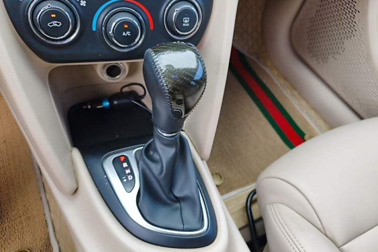 Used Fiat Viaggio 2012 1.4T Automatic Jingxiang Edition Gear Lever