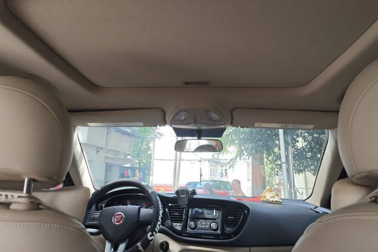 Used Fiat Viaggio 2012 1.4T Automatic Jingxiang Edition Headliner