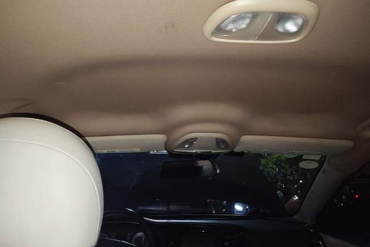 Used Fiat Viaggio 2012 1.4T Automatic Enjoyment Edition Headliner
