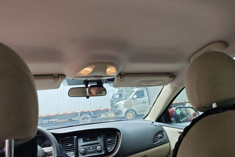 Used Fiat Viaggio 2012 1.4T Automatic Enjoyment Edition Headliner