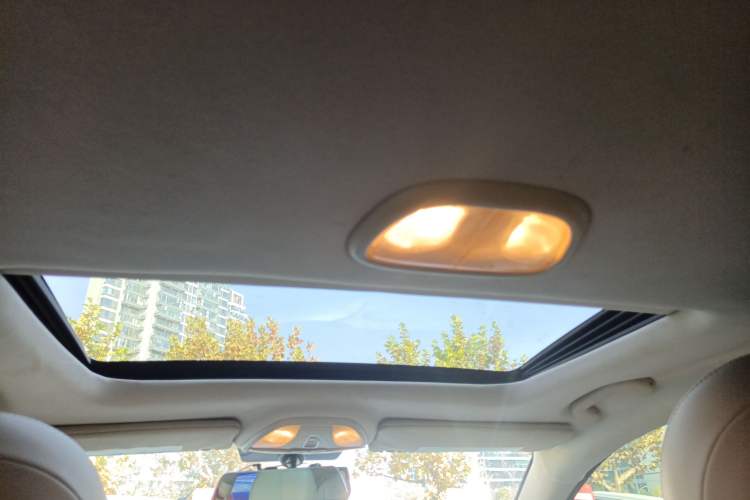 Used Fiat Viaggio 2012 1.4T Automatic Luxury Edition Headliner