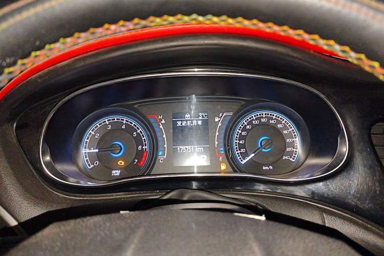 Used Fiat Viaggio 2012 1.4T Automatic Enjoyment Edition Instrument Cluster