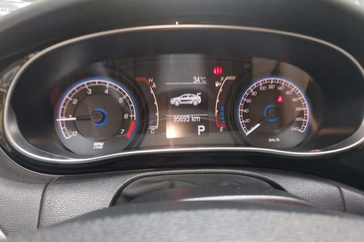 Used Fiat Viaggio 2012 1.4T Automatic Enjoyment Edition Instrument Cluster