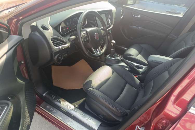 Used Fiat Viaggio 2012 1.4T Automatic Jingxiang Edition Interior 2