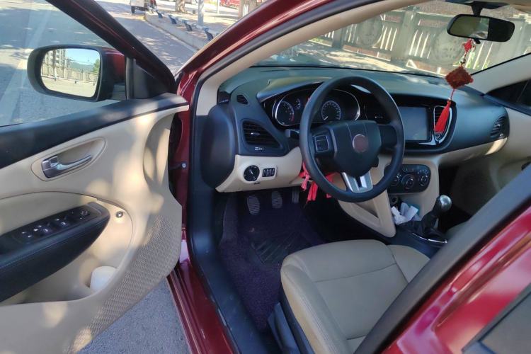 Used Fiat Viaggio 2012 1.4T Manual Enjoyment Edition Interior 2