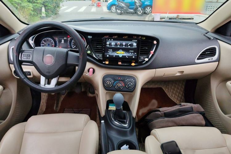 Used Fiat Viaggio 2012 1.4T Manual Enjoyment Edition Interior 3