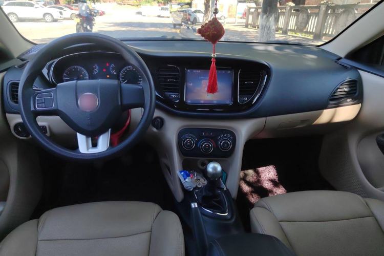 Used Fiat Viaggio 2012 1.4T Manual Enjoyment Edition Interior 3