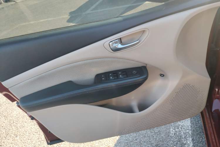 Used Fiat Viaggio 2012 1.4T Automatic Enjoyment Edition Interior 7