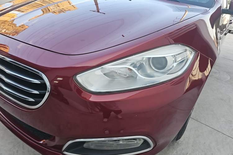 Used Fiat Viaggio 2012 1.4T Automatic Jingxiang Edition Left Front Headlight