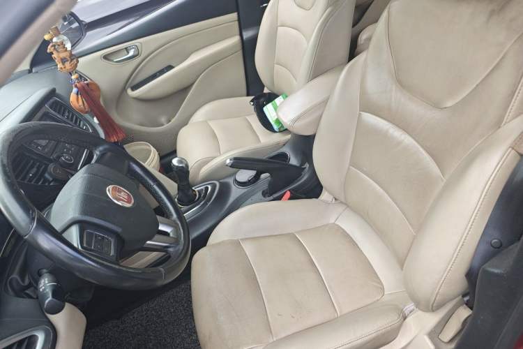 Used Fiat Viaggio 2012 1.4T Manual Enjoyment Edition Left Front Seat