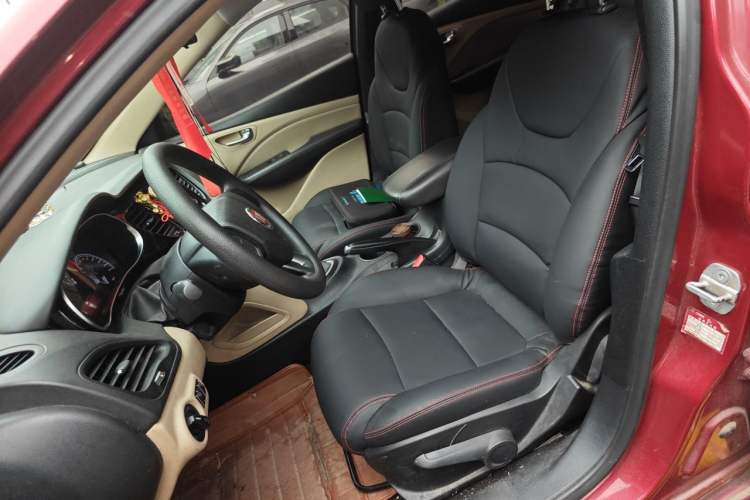 Used Fiat Viaggio 2012 1.4T Automatic Enjoyment Edition Left Front Seat
