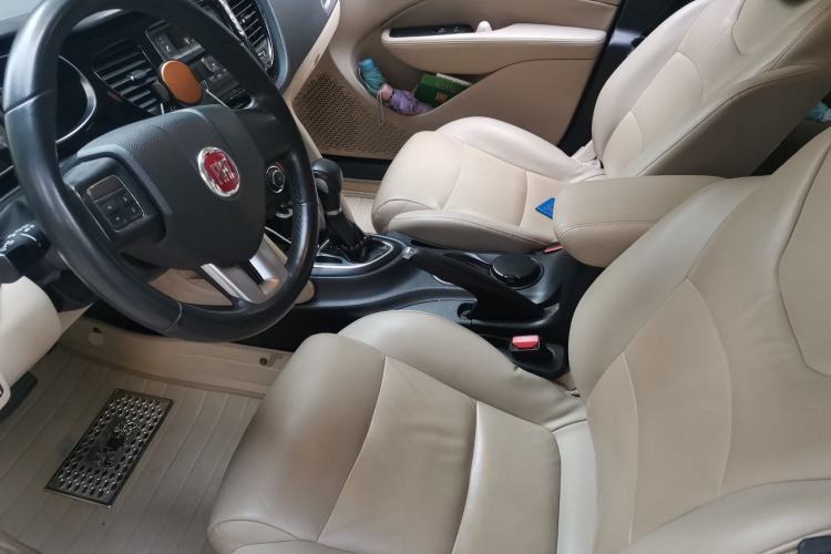 Used Fiat Viaggio 2012 1.4T Automatic Enjoyment Edition Left Front Seat
