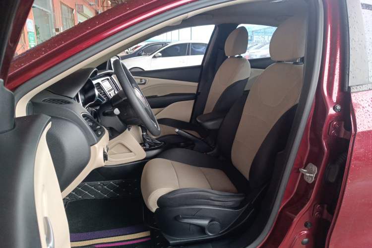 Used Fiat Viaggio 2012 1.4T Automatic Enjoyment Edition Left Front Seat