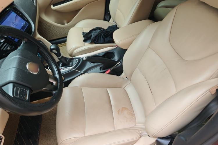 Used Fiat Viaggio 2012 1.4T Automatic Enjoyment Edition Left Front Seat