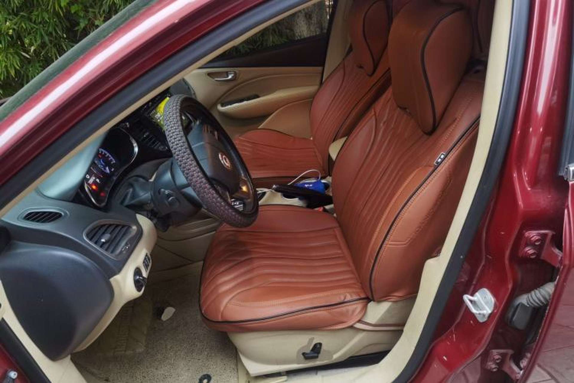 Used Fiat Viaggio 2012 1.4T Automatic Luxury Edition Left Front Seat