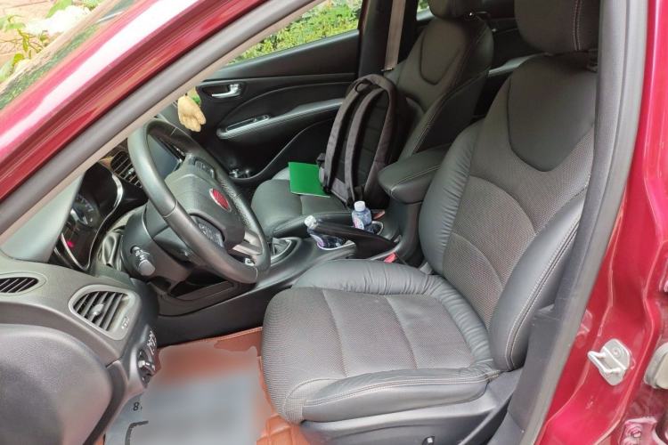 Used Fiat Viaggio 2012 1.4T Automatic Luxury Edition Left Front Seat