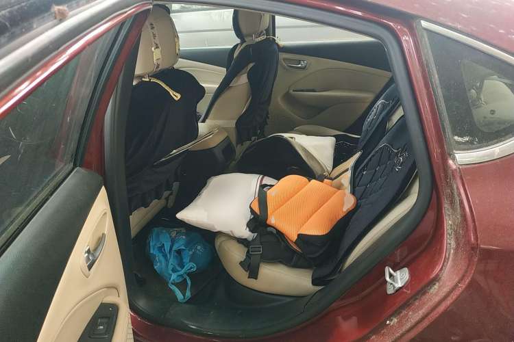 Used Fiat Viaggio 2012 1.4T Manual Enjoyment Edition Left Rear Seat