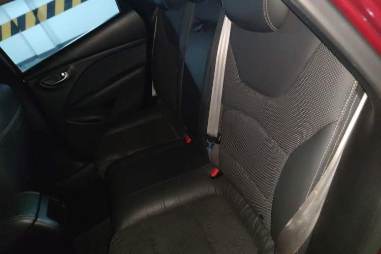 Used Fiat Viaggio 2012 1.4T Automatic Jingxiang Edition Left Rear Seat