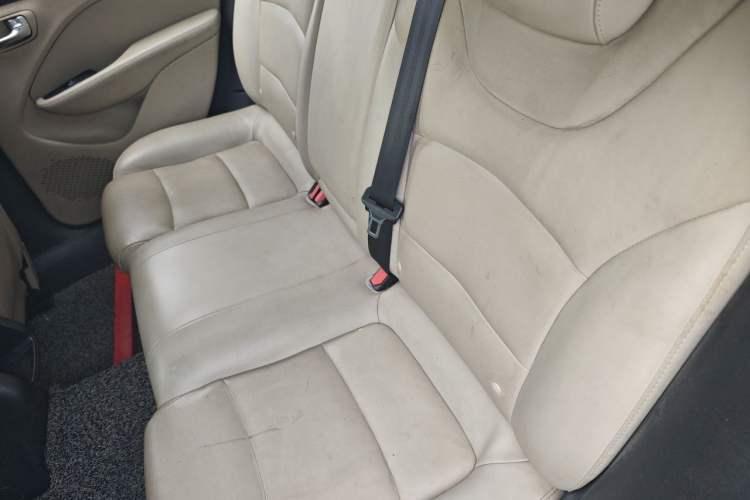 Used Fiat Viaggio 2012 1.4T Manual Enjoyment Edition Left Rear Seat