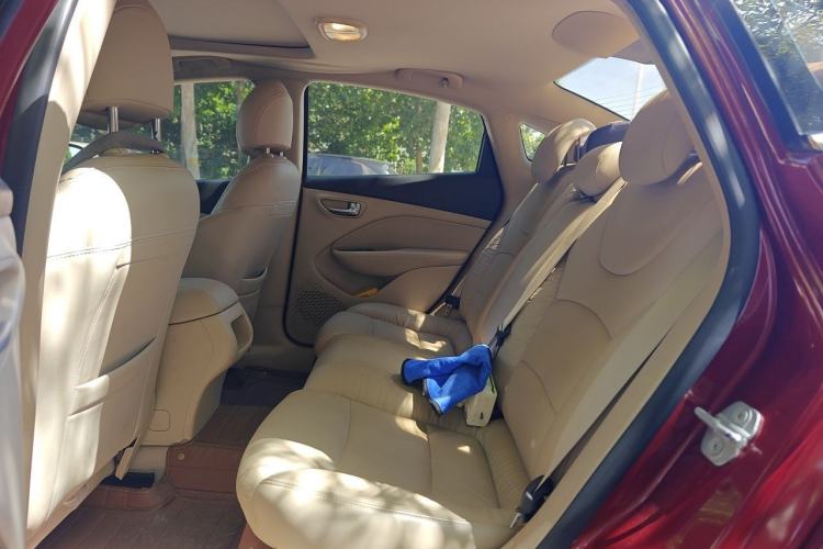 Used Fiat Viaggio 2012 1.4T Automatic Luxury Edition Left Rear Seat