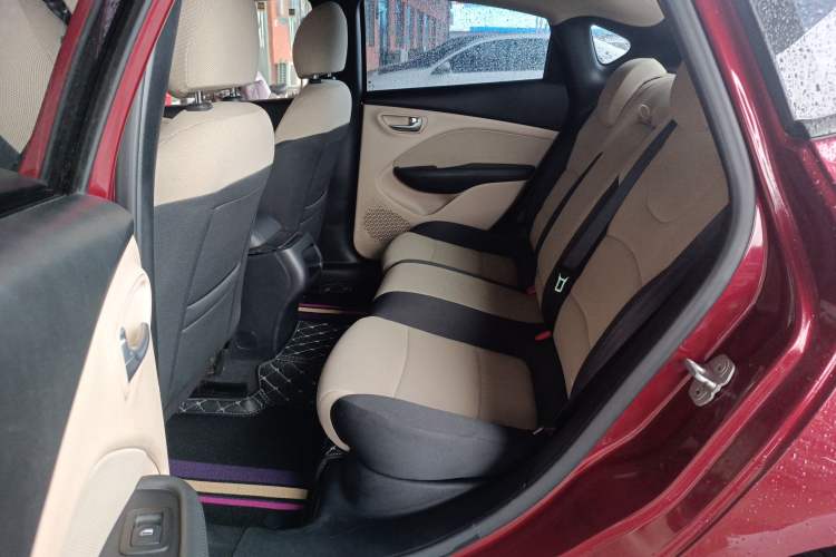 Used Fiat Viaggio 2012 1.4T Automatic Enjoyment Edition Left Rear Seat