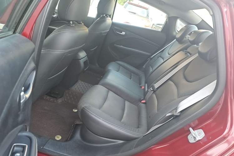 Used Fiat Viaggio 2012 1.4T Automatic Jingxiang Edition Left Rear Seat
