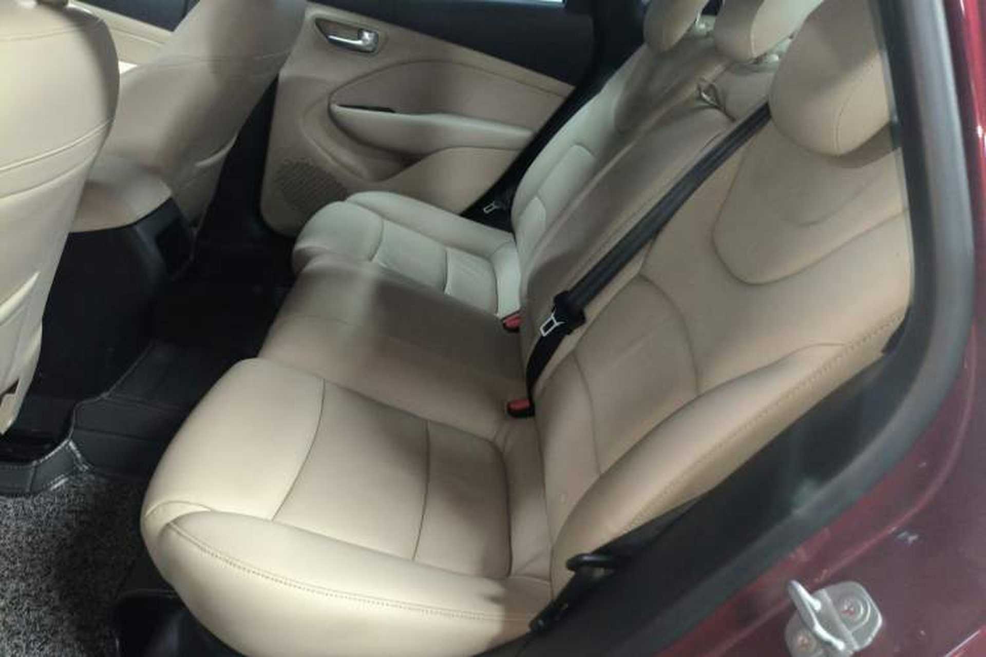 Used Fiat Viaggio 2012 1.4T Automatic Enjoyment Edition Left Rear Seat