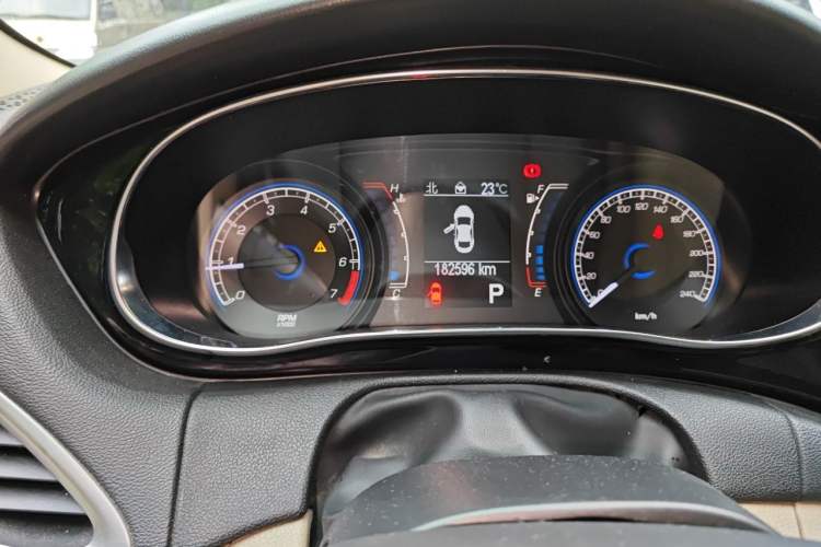 Used Fiat Viaggio 2012 1.4T Automatic Luxury Edition Odometer Close Up