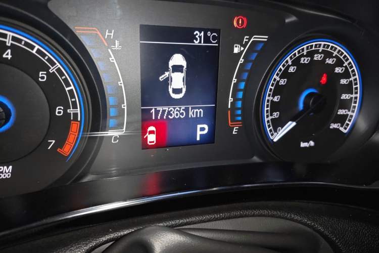 Used Fiat Viaggio 2012 1.4T Automatic Jingxiang Edition Odometer Close Up