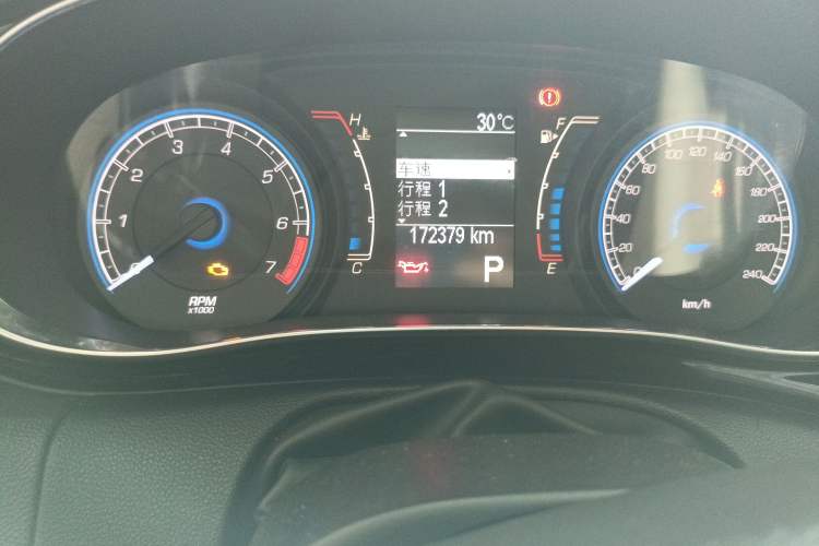 Used Fiat Viaggio 2012 1.4T Automatic Enjoyment Edition Odometer Close Up