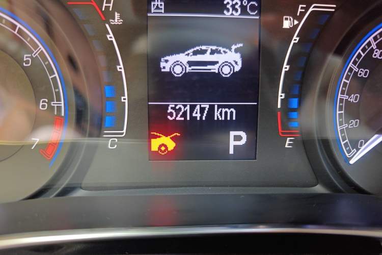 Used Fiat Viaggio 2012 1.4T Automatic Luxury Edition Odometer Close Up