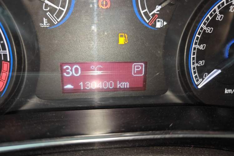 Used Fiat Viaggio 2012 1.4T Automatic Enjoyment Edition Odometer Close Up