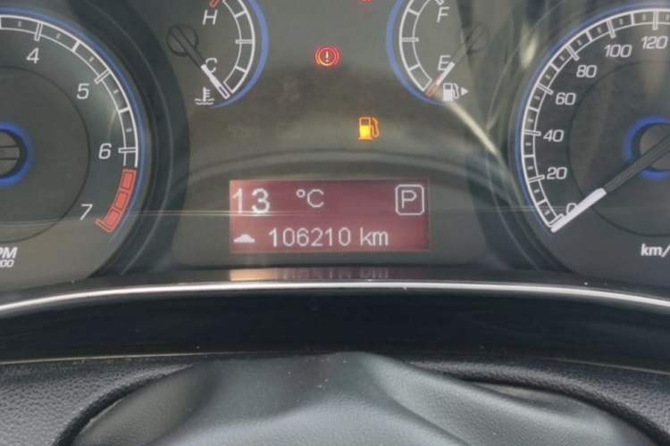 Used Fiat Viaggio 2012 1.4T Automatic Enjoyment Edition Odometer Close Up
