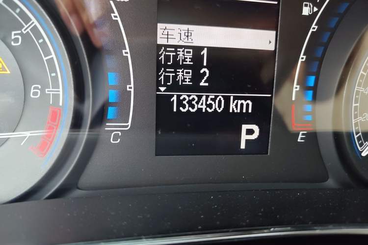 Used Fiat Viaggio 2012 1.4T Automatic Enjoyment Edition Odometer Close Up