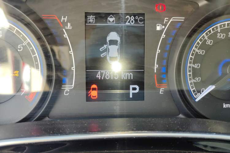 Used Fiat Viaggio 2012 1.4T Automatic Luxury Edition Odometer Close Up