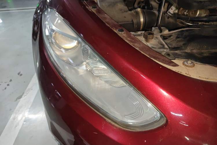 Used Fiat Viaggio 2012 1.4T Automatic Enjoyment Edition Right Front Headlight