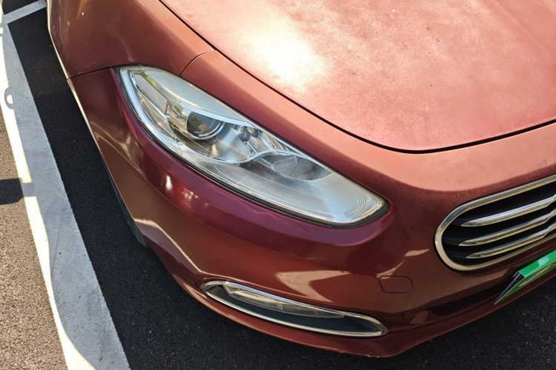 Used Fiat Viaggio 2012 1.4T Automatic Enjoyment Edition Right Front Headlight