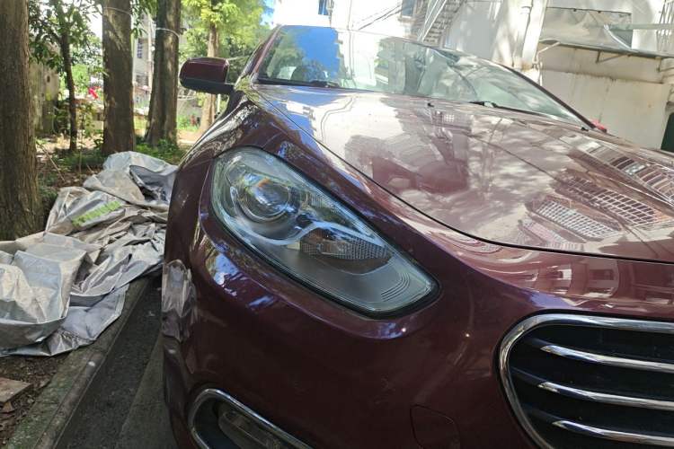 Used Fiat Viaggio 2012 1.4T Automatic Jingxiang Edition Right Front Headlight