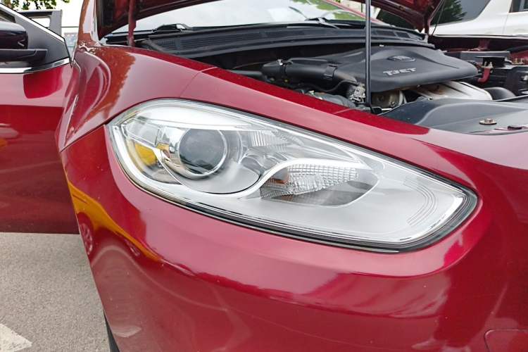 Used Fiat Viaggio 2012 1.4T Automatic Jingxiang Edition Right Front Headlight