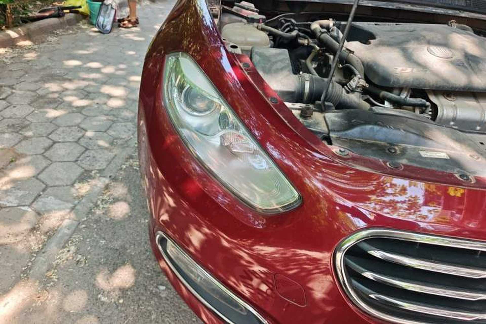 Used Fiat Viaggio 2012 1.4T Automatic Luxury Edition Right Front Headlight