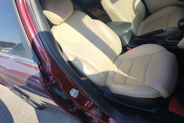 Used Fiat Viaggio 2012 1.4T Automatic Enjoyment Edition Right Front Seat