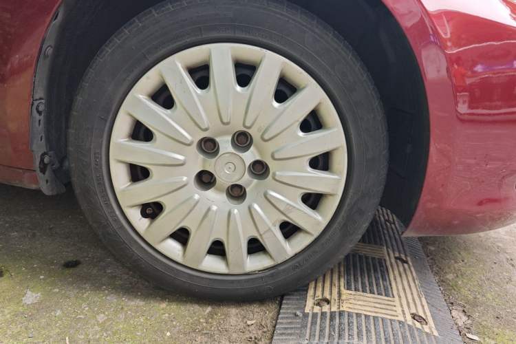 Used Fiat Viaggio 2012 1.4T Automatic Enjoyment Edition Right Front Wheel Hub